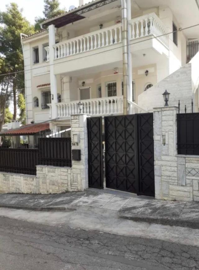 (Προς Ενοικίαση) Κατοικία Οροφοδιαμέρισμα || Ανατολική Αττική/Άγιος Στέφανος - 134 τ.μ, 3 Υ/Δ, 900€ 