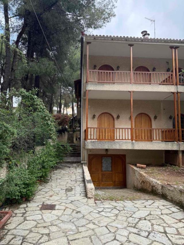 (For Rent) Residential Maisonette || East Attica/Dionysos - 200 Sq.m, 3 Bedrooms, 1.100€ 